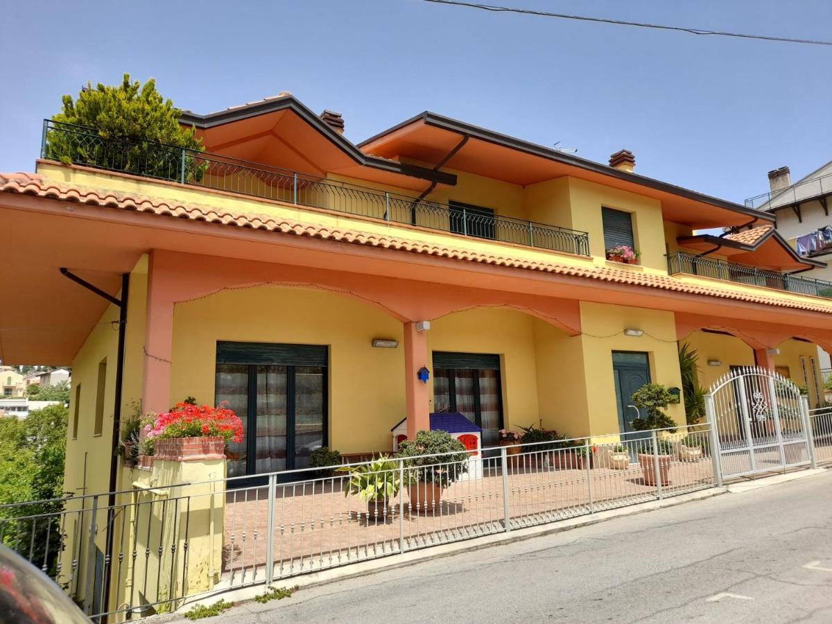 Bed & Breakfast "David" Tornareccio Buitenkant foto