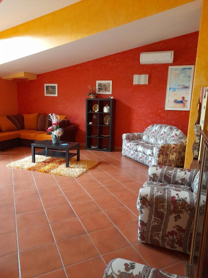 Bed & Breakfast "David" Tornareccio Buitenkant foto